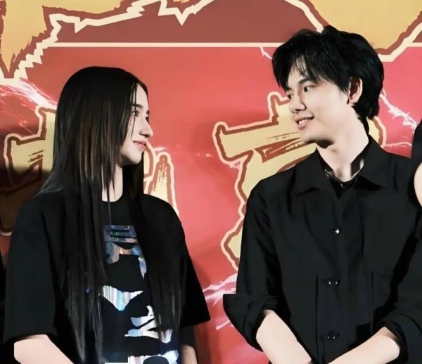 杠杆配资官网 从童星到实力派，胡先煦恋情获支持的背后故事